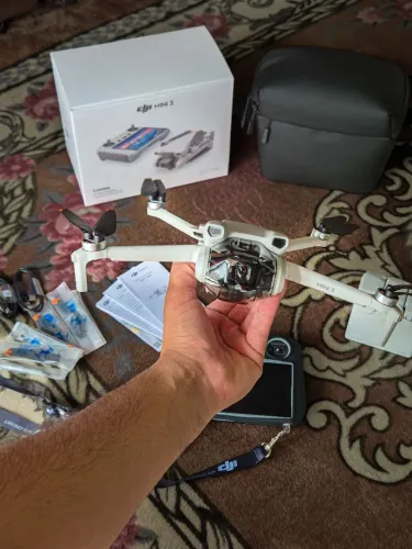 Drone DJI Mini 3 Fly More Combo (Com Tela)