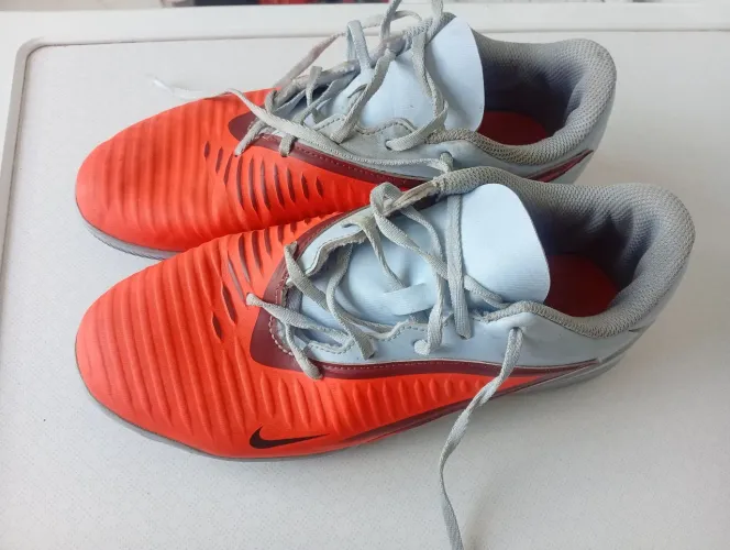 Chuteira futsal planton