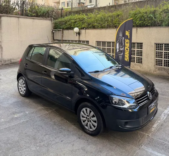 Volkswagen Fox 1.0 MI Total Flex 8V 5P 2014