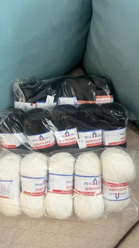 Lote com 15 Novelos de Lã Sedificada 100grs