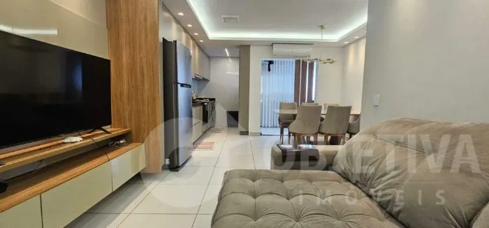 Apartamento para aluguel, 2 quartos, 1 suíte, 1 vaga, OSVALDO REZENDE - UBERLANDIA/MG