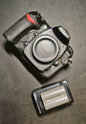Câmera Nikon D200 sensor CCD