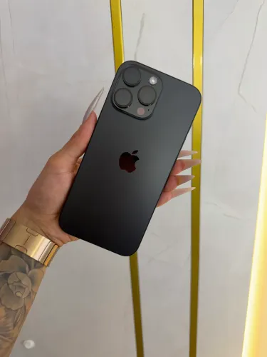 iPhone 16 Pro Max 256GB Titânio Preto IMPECÁVEL
