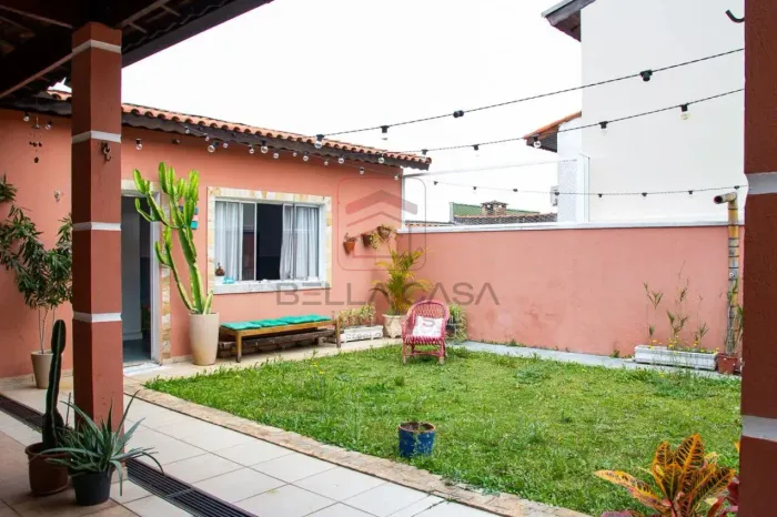 Casa Térrea para Alugar na Vila Alpina - 147m2 - 4 dormitórios - 2 suítes - 4 vagas de gar