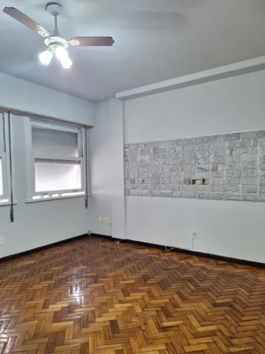 Imóvel para aluguel tem 109 metros quadrados com 3 quartos em Botafogo - Rio de Janeiro -