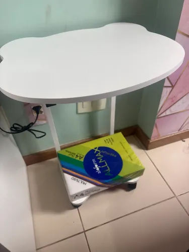 Mesa de apoio móvel 