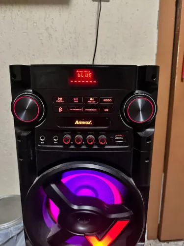 Vendo Caixa de Som Amvox 1000W RMS, ideal para festas, churrascos etc