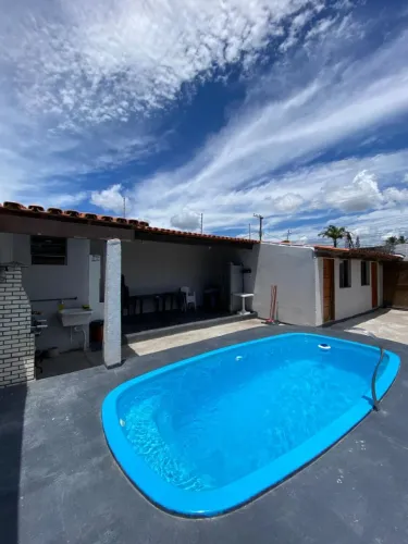 Casa 02 piscina temporada praia jacaraipe