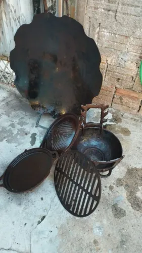 Vendo esse kit de churrasqueira Gêngis kan