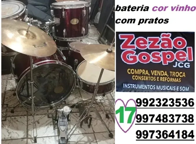 bateria cor vinho com pratos 1.350,rs