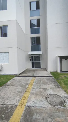 Ap 2/4 em Piatã direto com proprietário