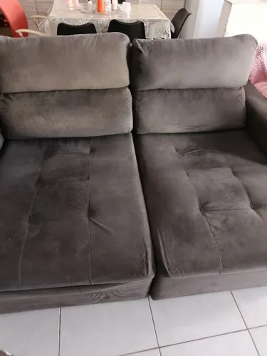Sofá reclinável cinza 2 lugares
