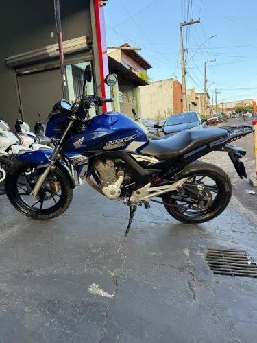 HONDA CB TWISTER 2021