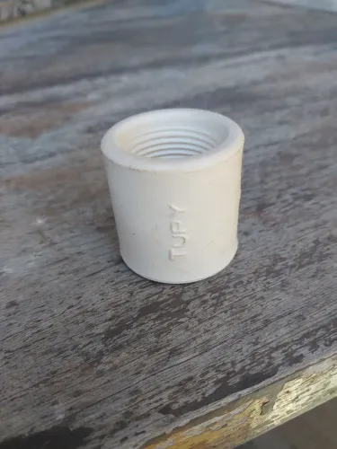 Pacote com luvas total 590 de PVC roscável de 3/4"