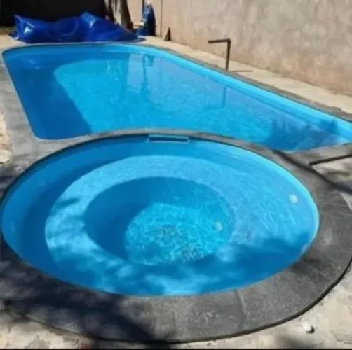 Piscina Zeus com 8.5 mts