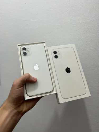 iPhone 11 64Gb 73% COMPLETO