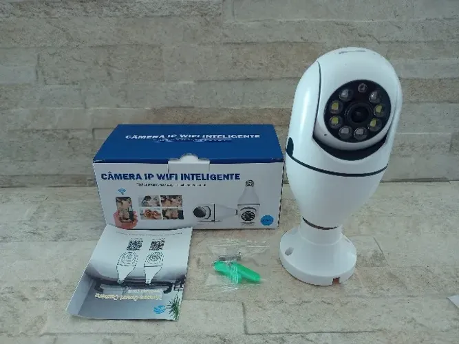 Câmera de Segurança Lâmpada WiFi Giratória 360º Full HD