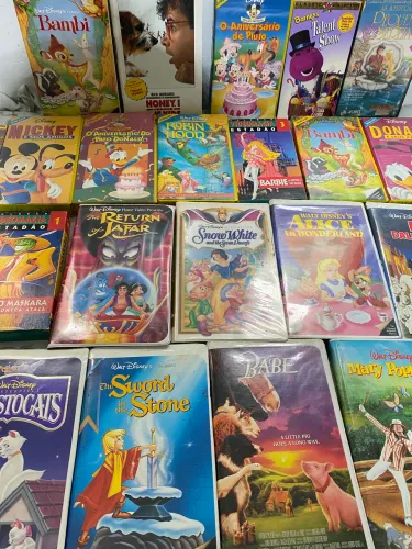 24 fitas cassetes Disney