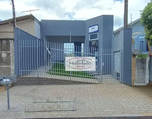 Prédio Comercial à Venda - Região Central - Brodowski SP.