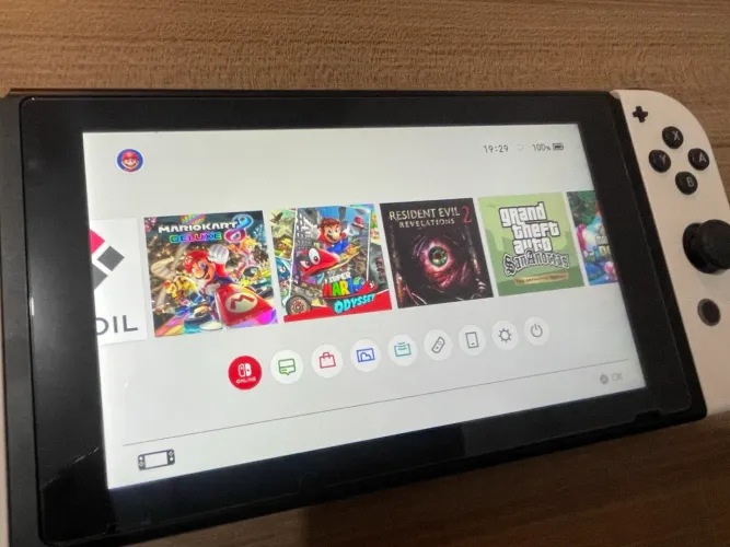 ? Nintendo Switch V2 Desbloqueado - Pronto para Jogar!