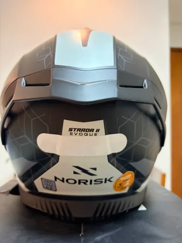 capacete Norisk Strada II Evoque (com óculos interno) na caixa com nota fiscal