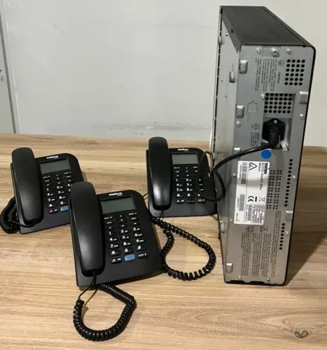 PABX ALCATEL + 3 TELEFONE FIXO INTELBRAS