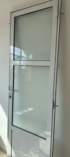 PORTA/PORTÃO ALUMÍNIO c/VIDRO
