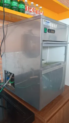 Máquina de Gelo