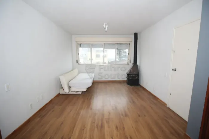 Apartamento Reformado de 3 Dormitórios para Venda ou Locação Próximo ao Colégio São José