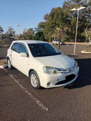 Toyota Etios XLS 1.5 Flex 16V 5P Mec. 2013