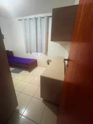 Quarto masculino todo mobiliado e despesas inclusas