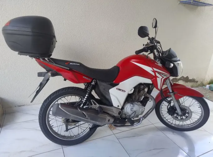 VENDO TITAN 2015 NOVISSIMA