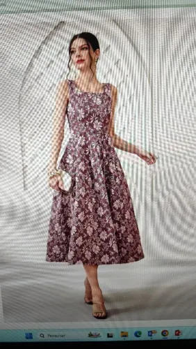 Vestido Evasê Rosa Empoeirado