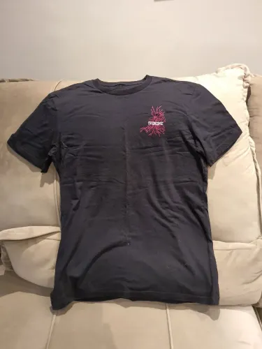 Camiseta overcome