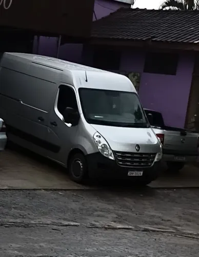 Disponível..para fretes em jacarei SP..precisou chama ..