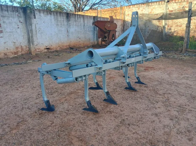 Cultivador Bragantino 7 hastes original