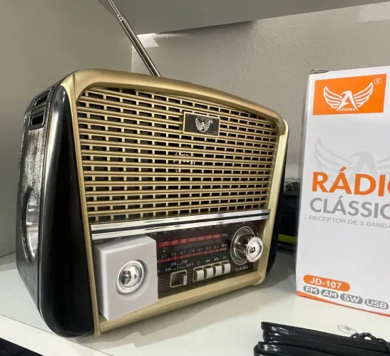 Rádio FM Retrô Usb 220V