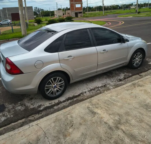 Ford Focus Sedan 1.6/1.6 Flex 8v/16v 4P Mec. 2012