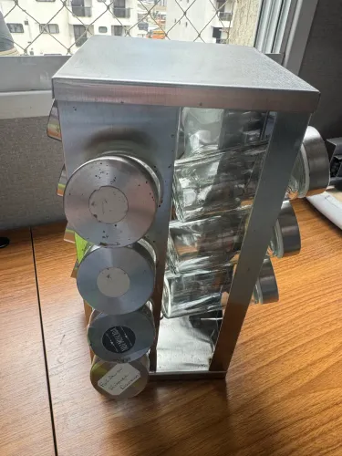 Porta-temperos Giratório em Inox - 16 Potes de Vidro - Usado