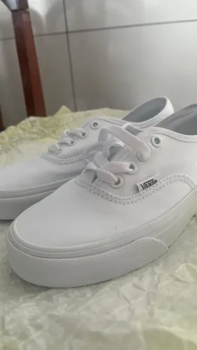 Vendo VANS AUTHENTIC NOVO