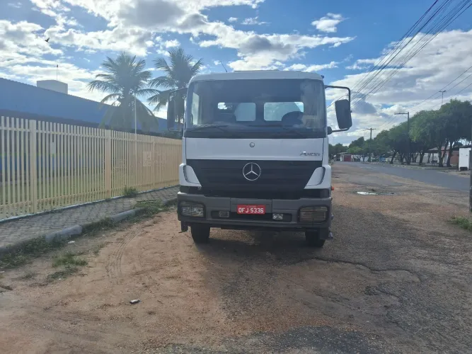 Vendo mercedes 2831