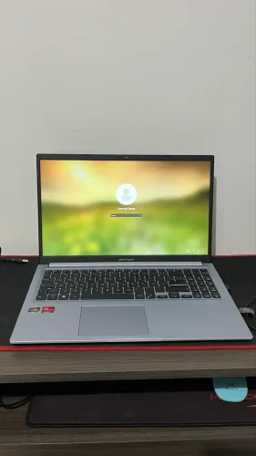 Asus Vivobook Ryzen 7 Super novo