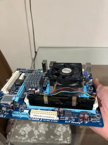 KIT FX-6300 6 NÚCLEOS + PLACA MÃE GIGABYTE AM3+ + COOLER - 100% FUNCIONANDO