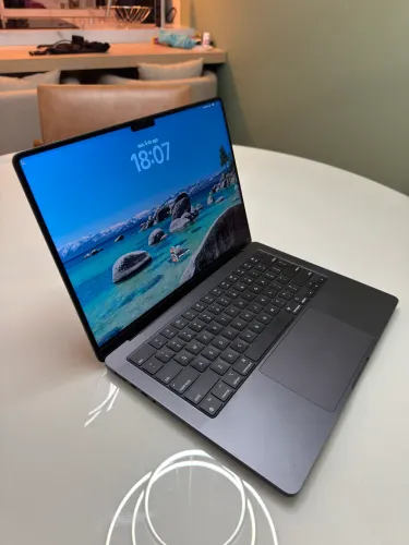 MacBook Pro 14pol M3 Pro | 18GB | 512GB | Space Black | Caixa Original