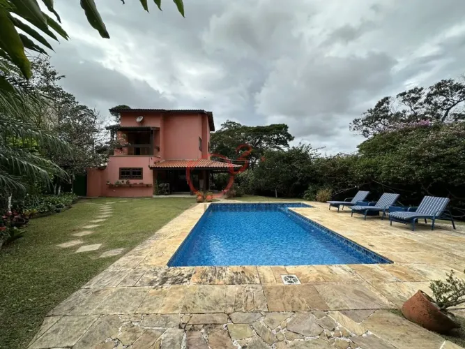 A melhor esquina da Granja Vianna, só poderia estar na melhor localização. O charme da Gra