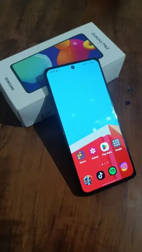Samsung Galaxy M62 Preto 128GB