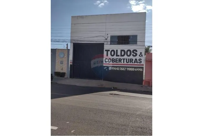 Excelente oportunidade para seu Negócio!!!Galpão Versátil para Locação em SP - 300m² no Um