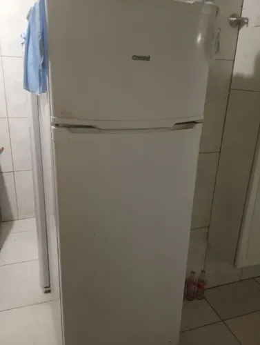 Geladeira Consul 1000$ novinha