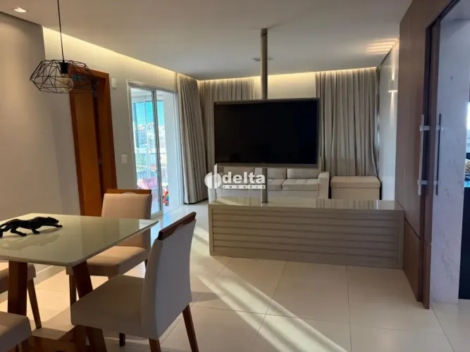 Apartamento com 3 suítes disponível para venda no bairro Nossa Senhora Aparecida em Uberlâ
