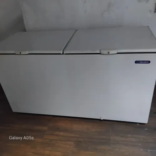 Freezer Horizontal Metalfrio 2 portas - 575 litros (usado e em excelente estado)
